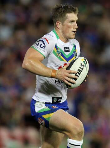 Josh McCrone starts his first game of 2014 at halfback on Sunday. Photo: Getty Images