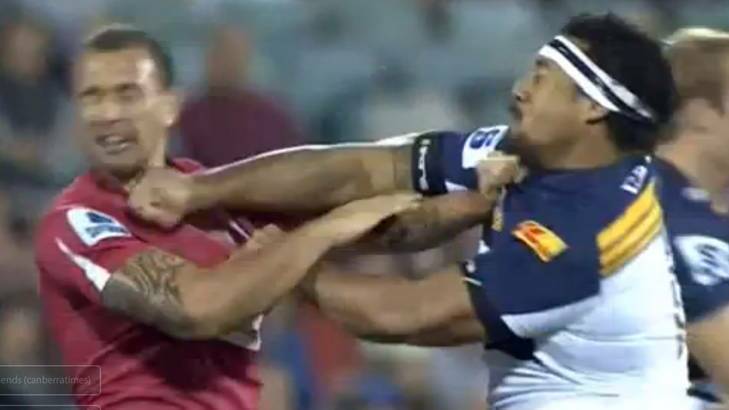 Salesi Ma'afu punches Quade Cooper. <i>Screen grab courtesy of Fox Sports.</i>