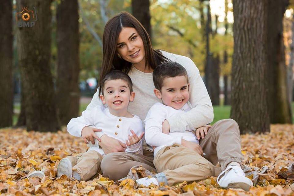 Canberra mother Shani Bourne with her two boys, Anthony, 4, and Joey, 5. Photo: Supplied