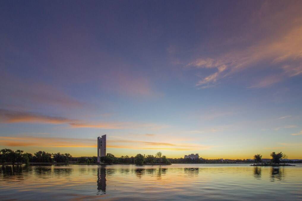 Sunset at Lake Burley Griffin. Photo: Borislav Ceko