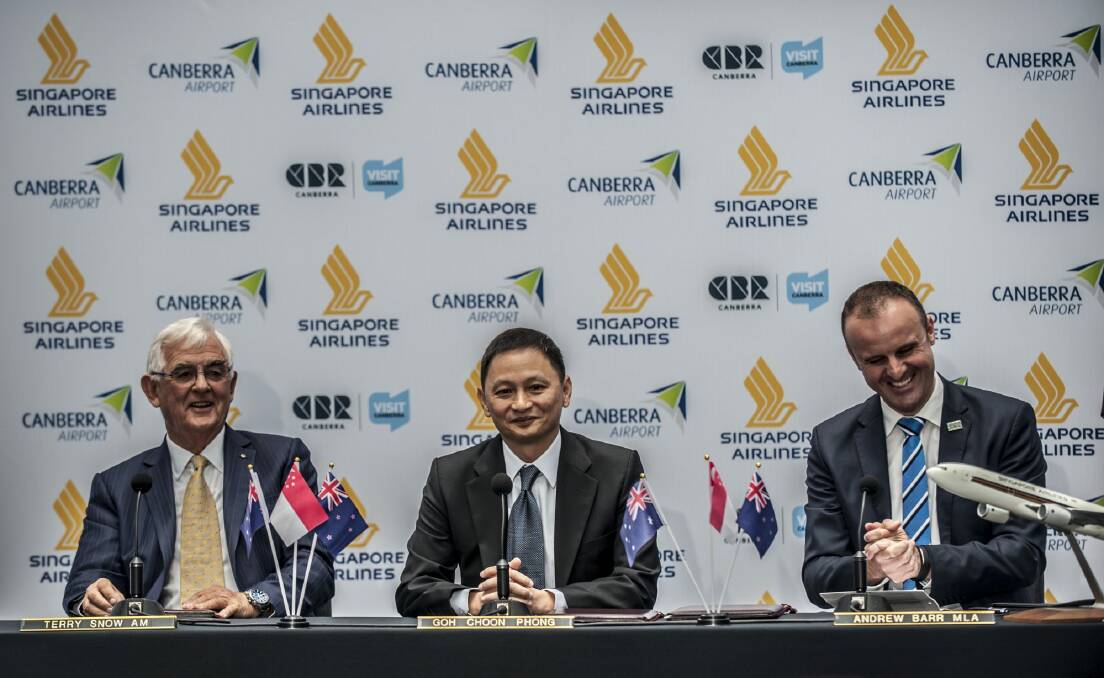 Canberra Airport chairman Terry Snow, Singapore Airlines chief executive Goh Choon Phong and Chief Minister Andrew Barr. Photo: Karleen Minney