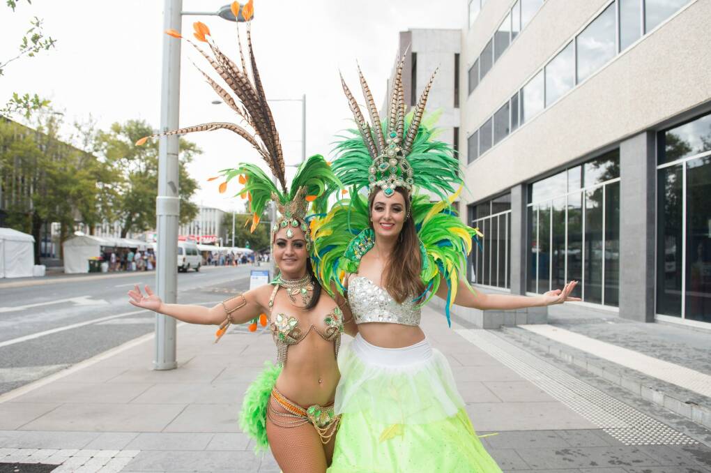Brazilian samba dancers Tessa Dorman and Lana Dorman. Photo: Jay Cronan