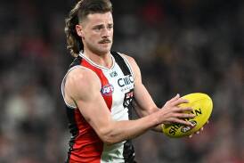 Jack Sinclair looms as a massive inclusion for St Kilda's match against Collingwood. (James Ross/AAP PHOTOS)
