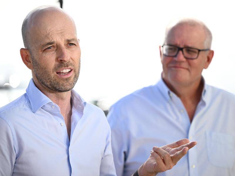 Liberal Simon Kennedy (left) has taken Scott Morrison's former seat of Cook. (Dan Himbrechts/AAP PHOTOS)