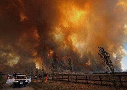 Bushfire toll climbs as crews battle blazes across Victoria