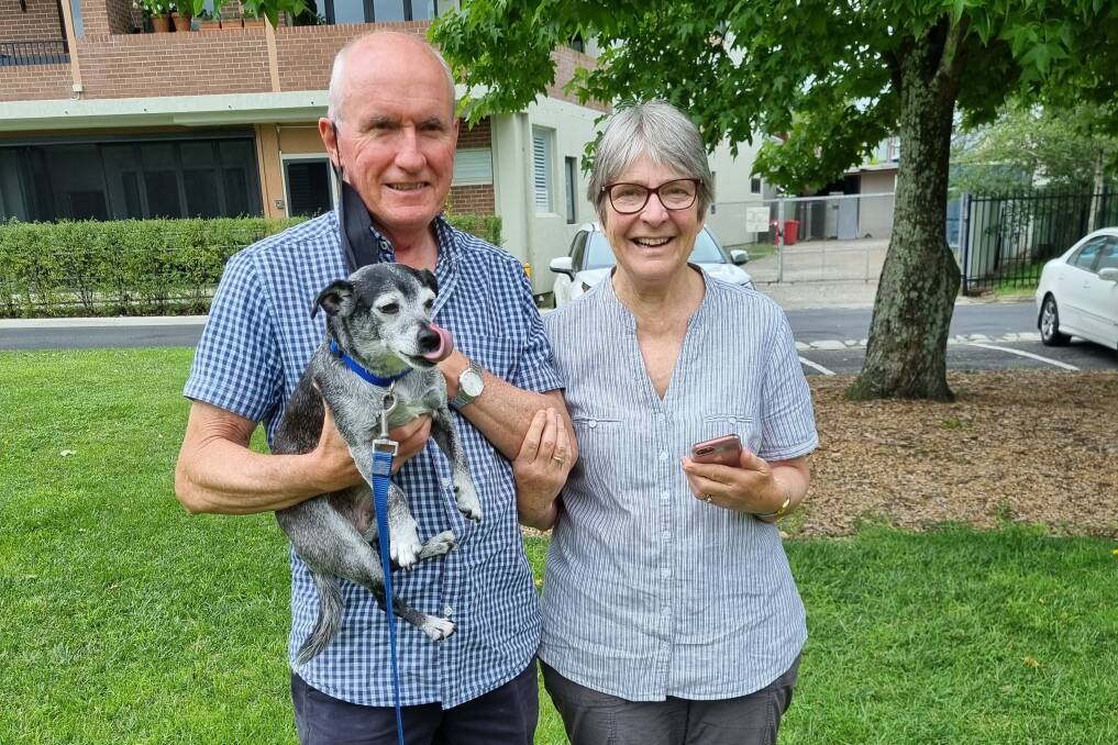 Mark and Lyn Waldron, who drove Samson to reunite with the family on Sunday. Picture: Supplied
