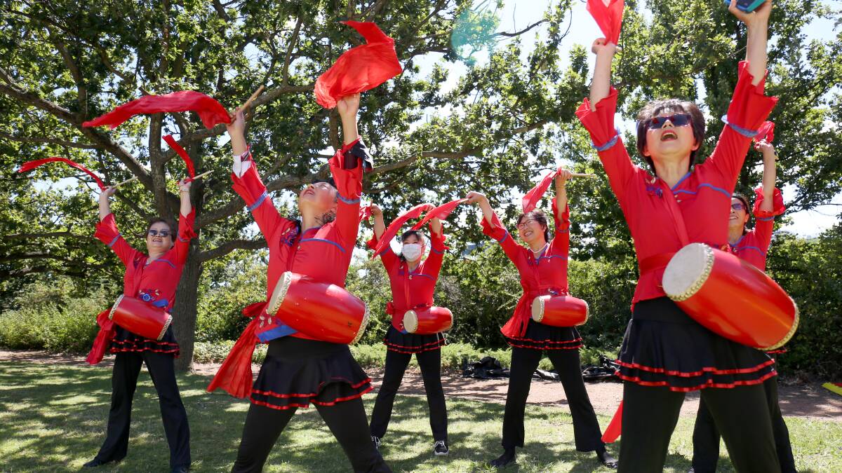Waist drum dancers from the Federation of the Chinese community of Canberra at the Canberra Day Festival at Commonwealth ParkCanberra Day Festival at Commonwealth Park
