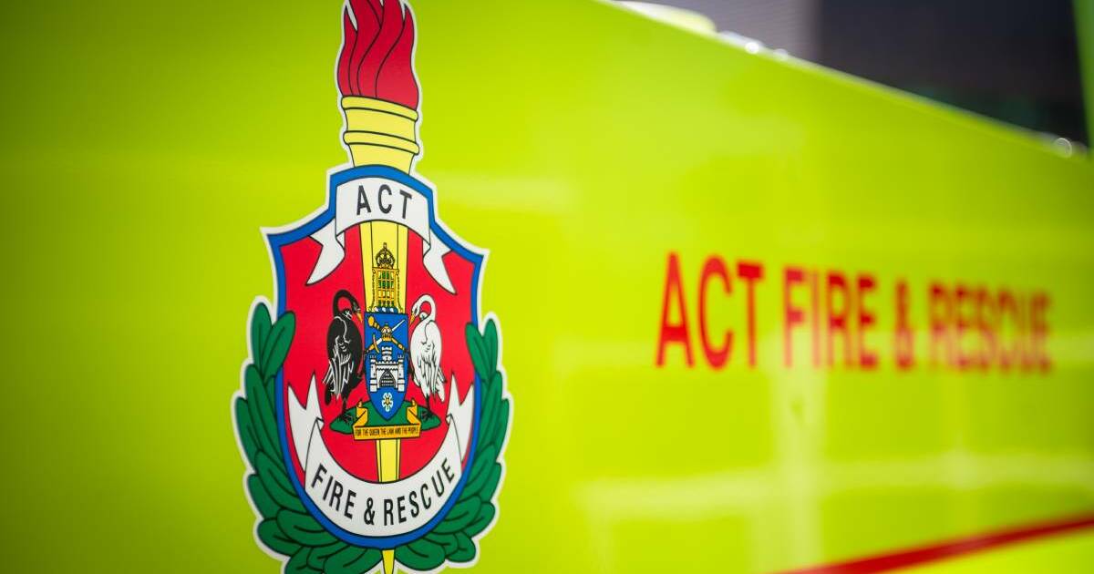 Esperance Street in Red Hill closed after car fire, ESA says |  The Canberra Times