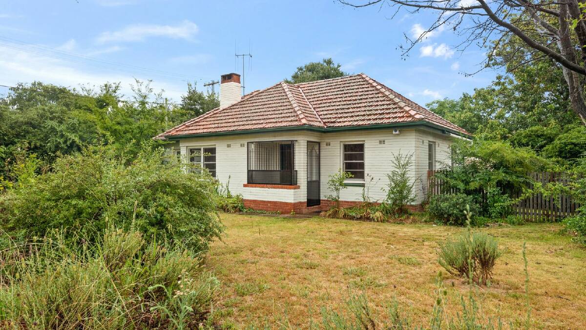 An original Griffith cottage, built in 1938, has sold for $2.62 million. Picture: Supplied