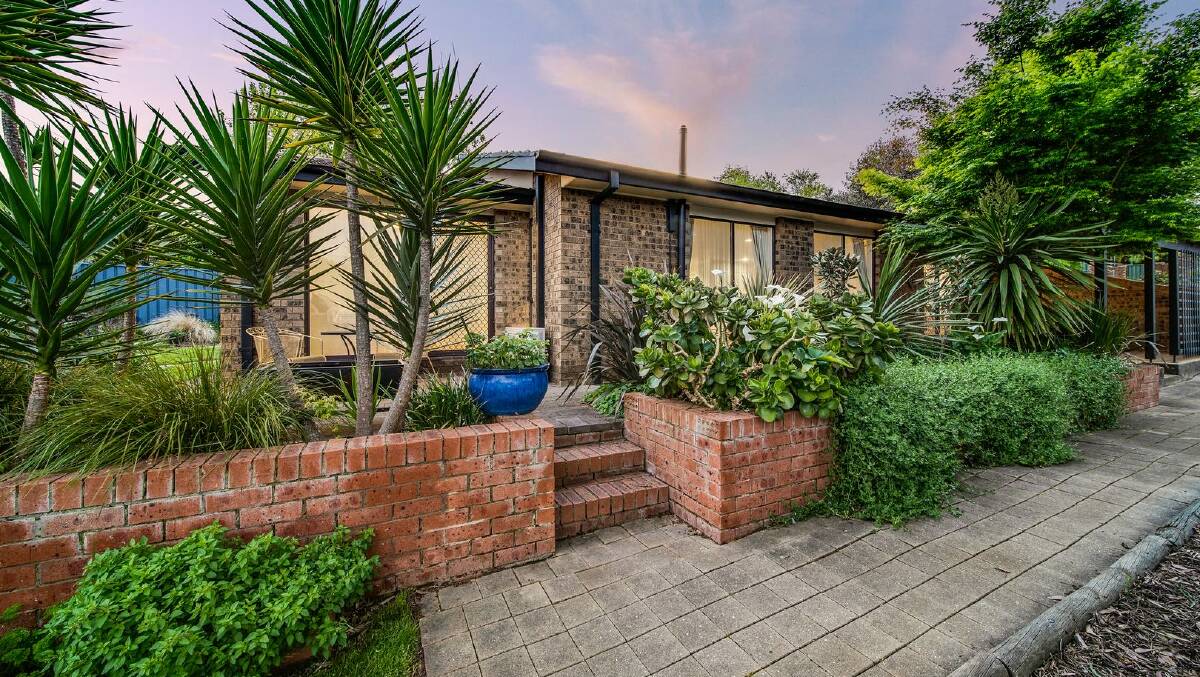 6 Slessor Crescent, McKellar sold for $935,000 at the weekend. Picture supplied
