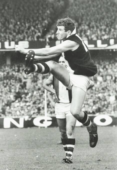 Kevin Neale playing for St Kilda. Picture by ACM