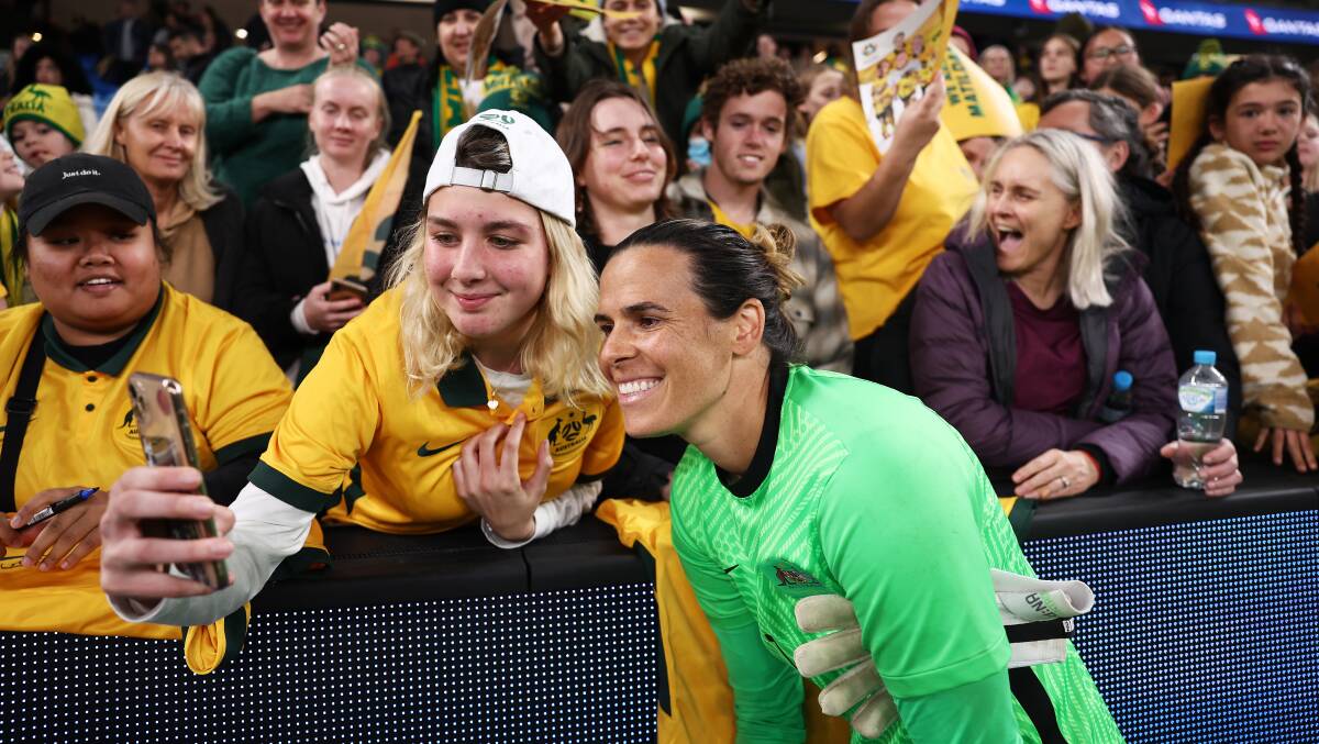 Lydia Williams poses with Matildas supporters. Picture Getty Images