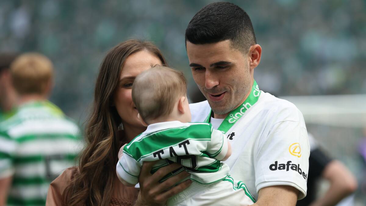 Tom Rogic celebrates his final match at Celtic Park with his family. Picture: Getty Images