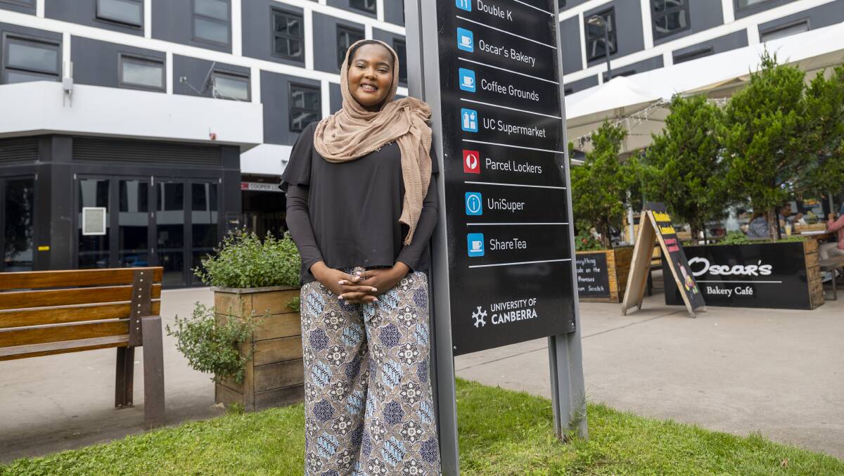 UC student mentor Mushtaha Abdalla, what are some questions new students have when moving to Canberra? What do they need to know to make it a smooth transition? Picture by Gary Ramage 