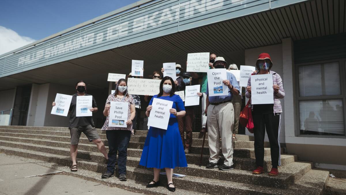 A protest last year outside the Phillip swimming pool calling for the facility to be opened to the public. Picture by Dion Georgopoulos 