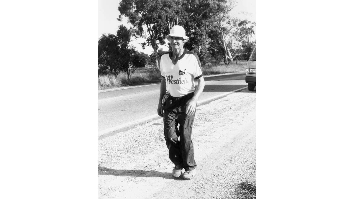 Cliff Young in the 1983 Sydney to Melbourne Ultramarathon. Picture supplied 