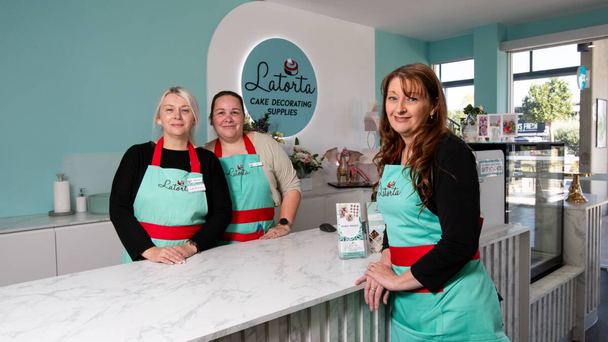 Latorta cake consultants Jasmina Milanovic and Sue Potts with owner Angela Griffiths. Picture by Elesa Kurtz