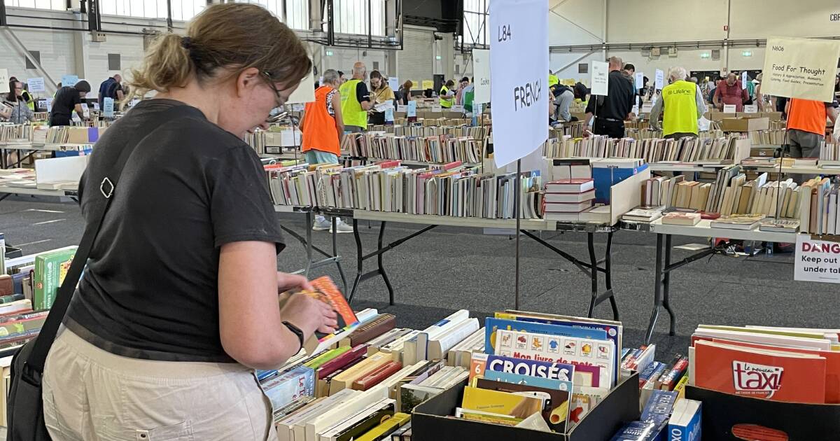 Lifeline Canberra Book Fair draws big crowds on opening day | The ...