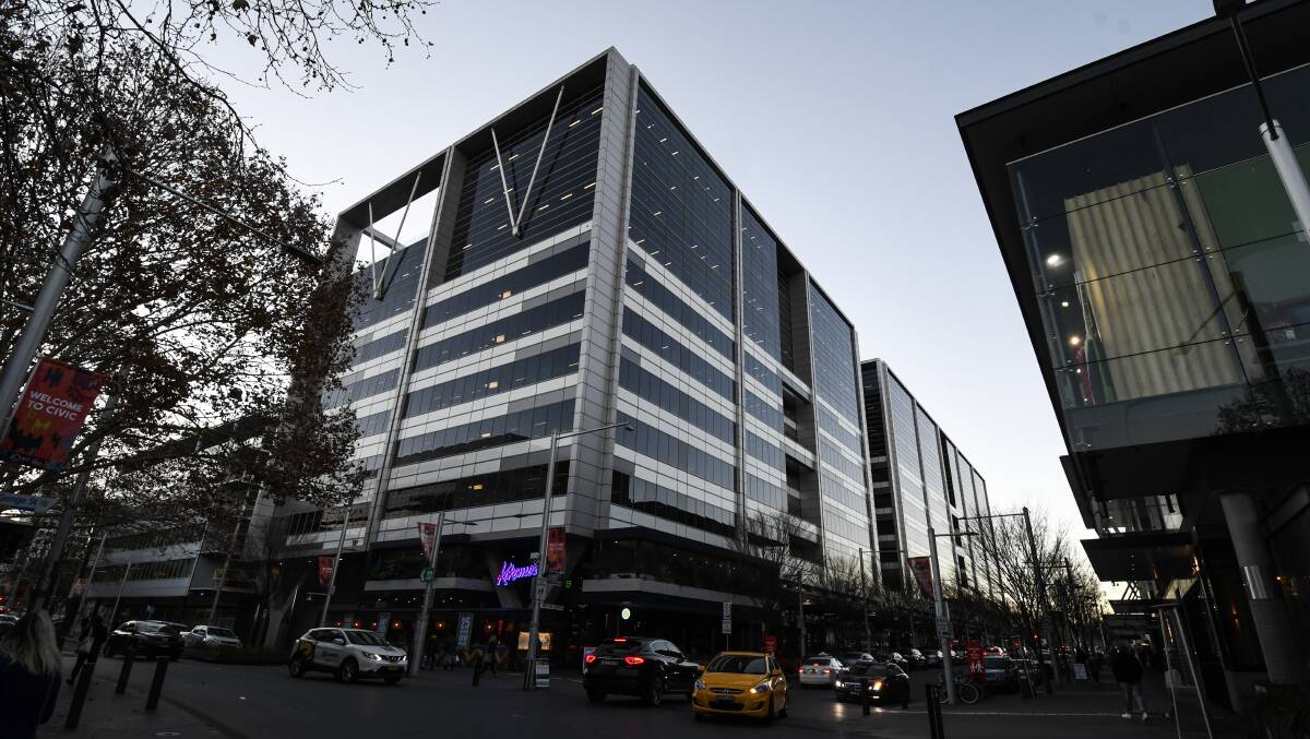 Fewer people are venturing into their offices in Canberra amid a growing number of COVID infections in the ACT. Picture: Dion Georgopoulos