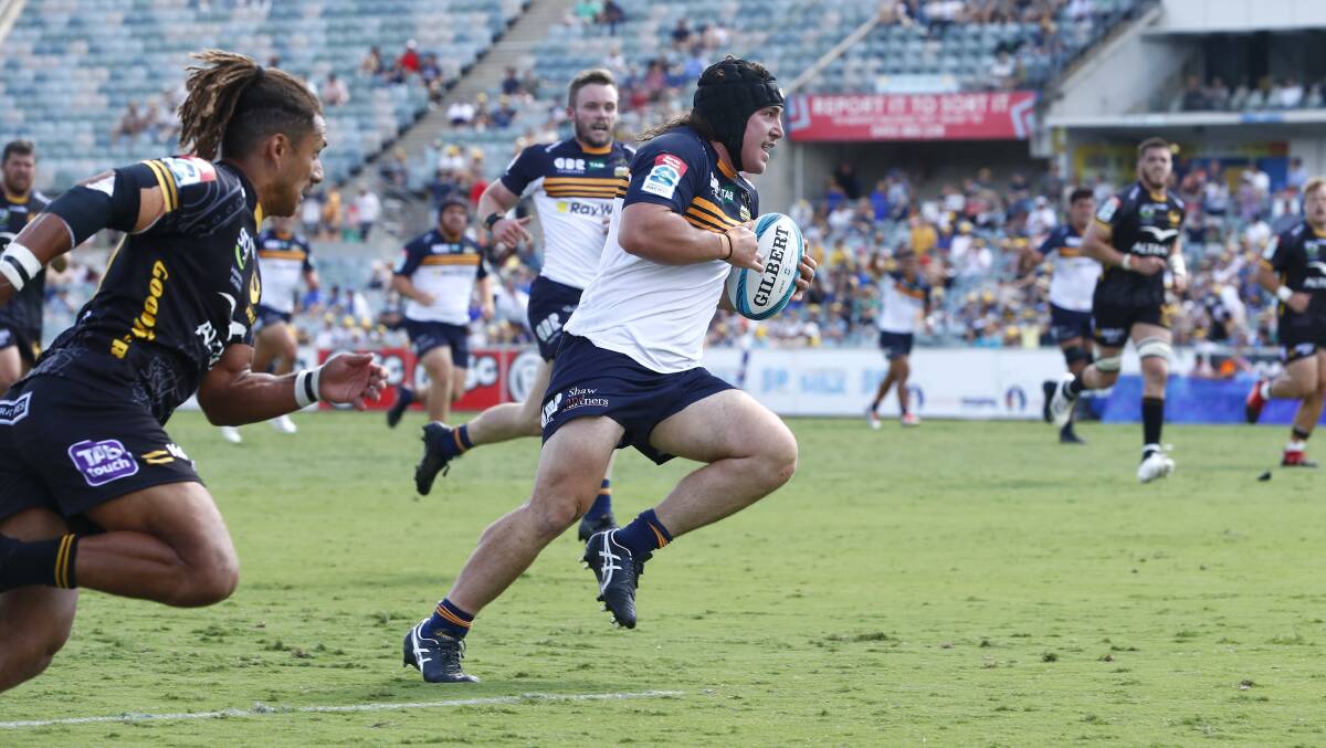 Lachlan Lonergan surged onto an inside ball to gift the Brumbies a thrilling win. Picture: Keegan Carroll