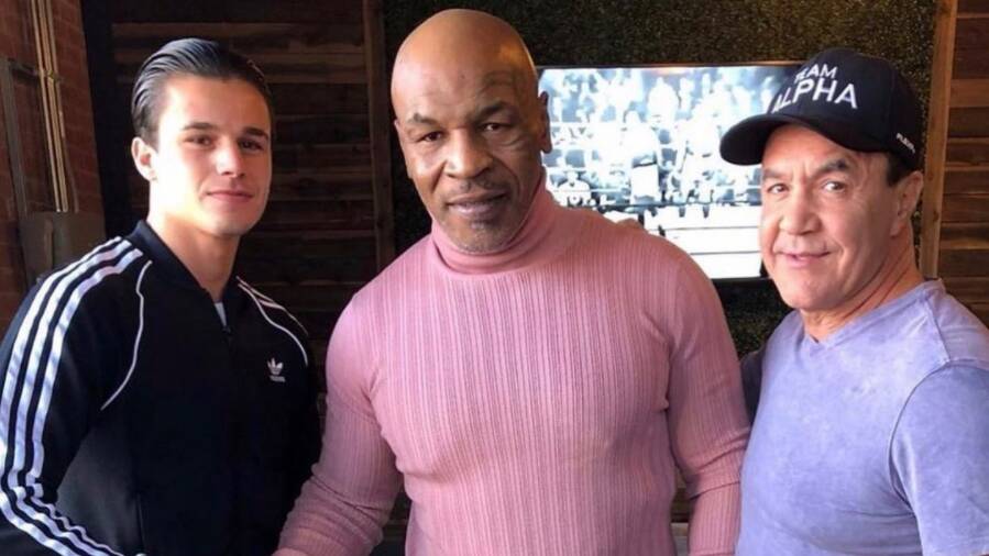 Mike Tyson (centre) wished Brock Jarvis and Jeff Fenech good luck. Picture: Instagram