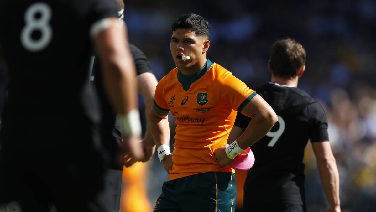 Wallabies assistant coach Dan McKellar is stressing patience with Noah Lolesio at No. 10. Picture: Getty