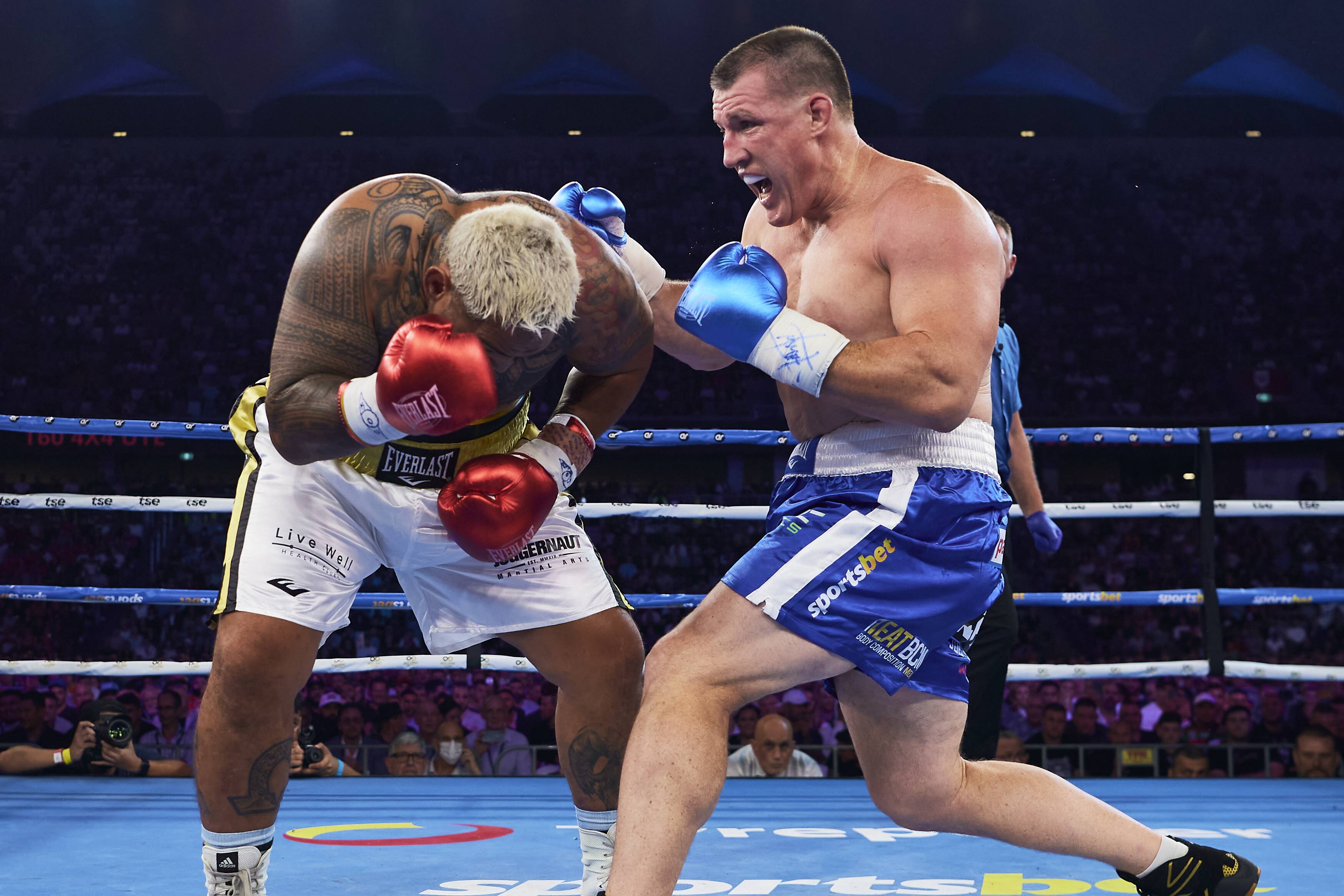 Paul Gallen sets sights on former UFC champion Rob Whittaker after beating Mark Hunt The Canberra Times Canberra, ACT