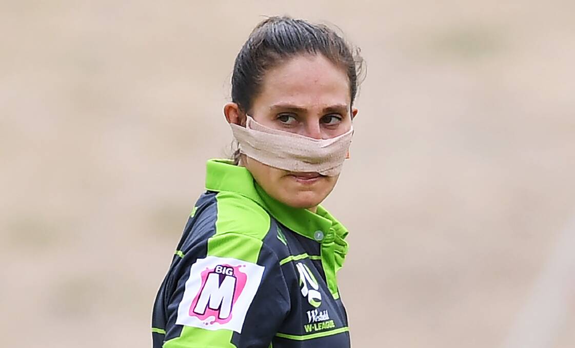 Kaleigh Kurtz suffered a broken nose in Canberra's clash with Adelaide. Picture: Getty