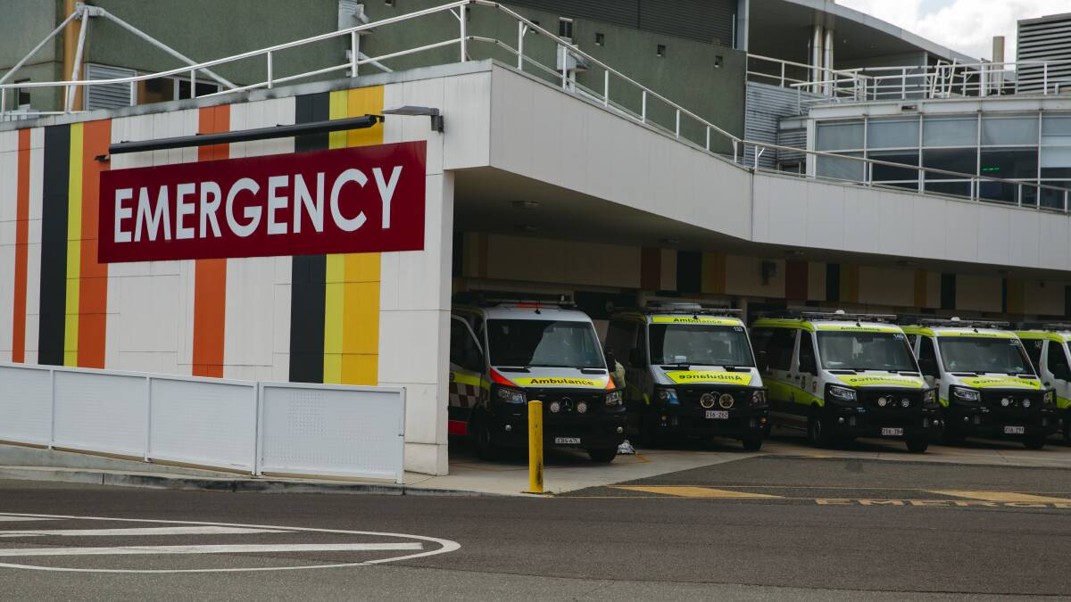 Woman dies with COVID in Canberra