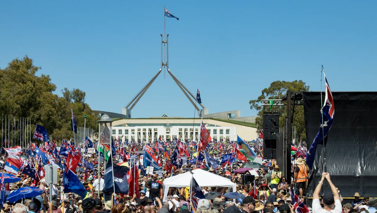 Bekijk de foto's van het protest tegen het vaccinmandaat in Canberra