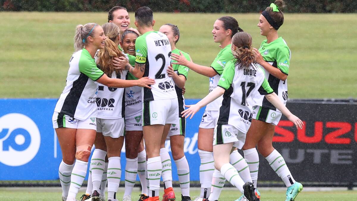 Canberra United pushed their undefeated streak out to three-games on Friday, beating the Newcastle Jets 3-0. Picture: Getty