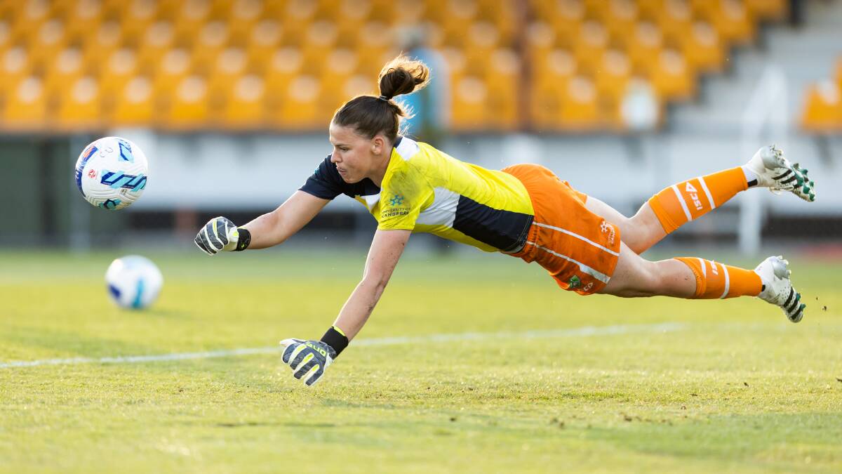 Canberra United goalkeeper Keeley Richards warms up before the first round clash with Melbourne City. Picture: Sitthixay Ditthavong
