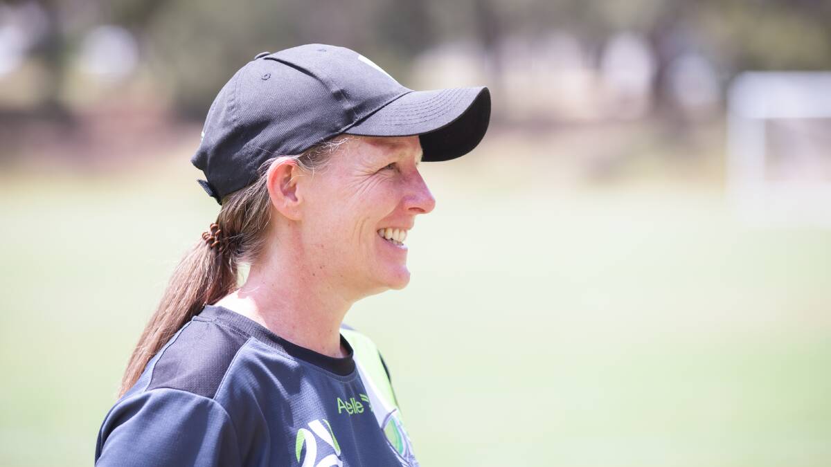 Canberra United head coach Vicki Linton side's 2021-22 A-League Women's campaign is shaping up with 14 players signed so far. Picture: Sitthixay Ditthavong
