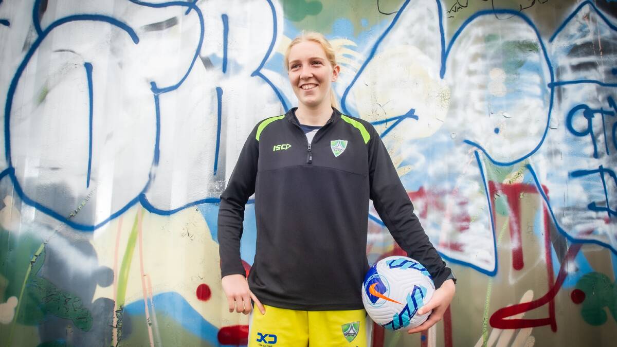 Chloe Lincoln, Canberra United's 17-year-old goalkeeper who has stepped into the number 1 jersey. Picture: Karleen Minney