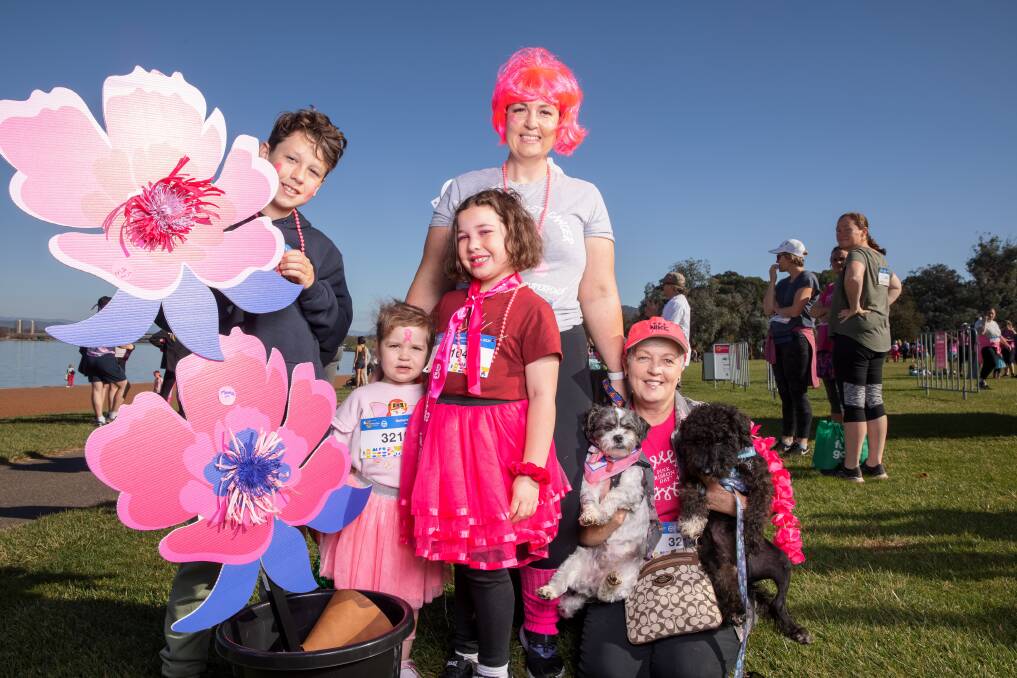 Leah Yaxley at Sunday's Mother's Day Classic with her children Lachlan, 11, Sophie, 3, and Tayla Brassington, 7, and mother Angie Lalic. Picture: Sitthixay Ditthavong