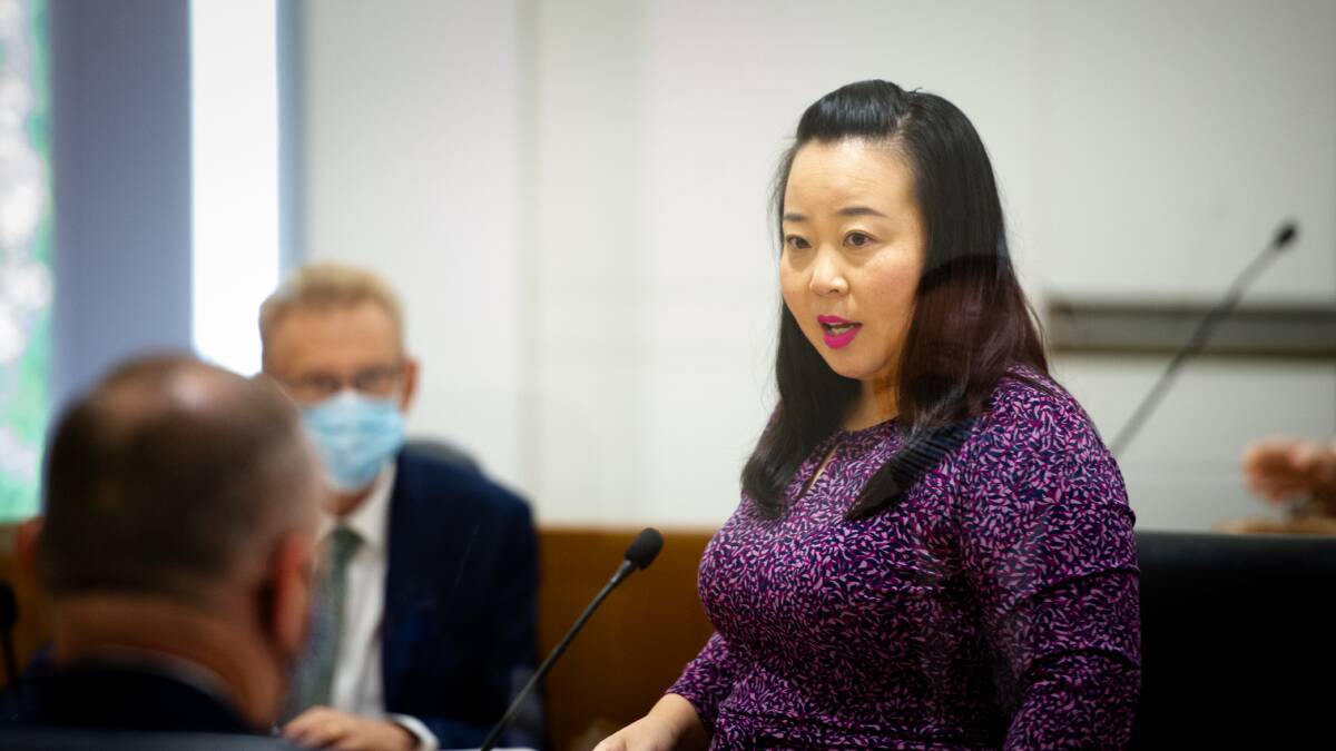 Opposition Leader Elizabeth Lee said freedom of information requests raised questions around the procurement for an expansion of Campbell Primary School. Picture: Elesa Kurtz 