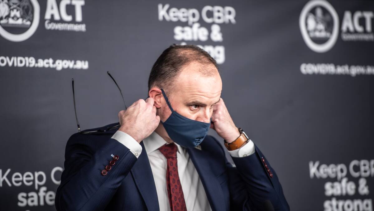ACT Chief Minister Andrew Barr has slammed people for wearing masks incorrectly. Picture: Karleen Minney 