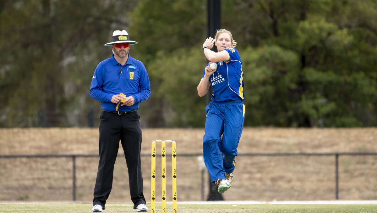Zoe Cooke is one of several ACT Meteors playing in men's Canberra grade cricket this weekend. Picture: Sitthixay Ditthavong