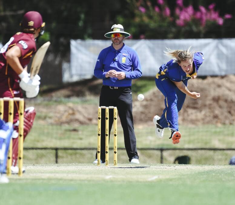 Fast bowler Chloe Rafferty is one of 10 Meteors with a WBBL contract this summer. Picture: Dion Georgopoulos