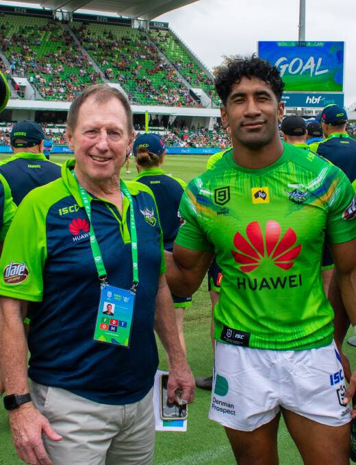 Raiders recruitment boss Peter Mulholland with veteran Sia Soliola. Picture: Supplied