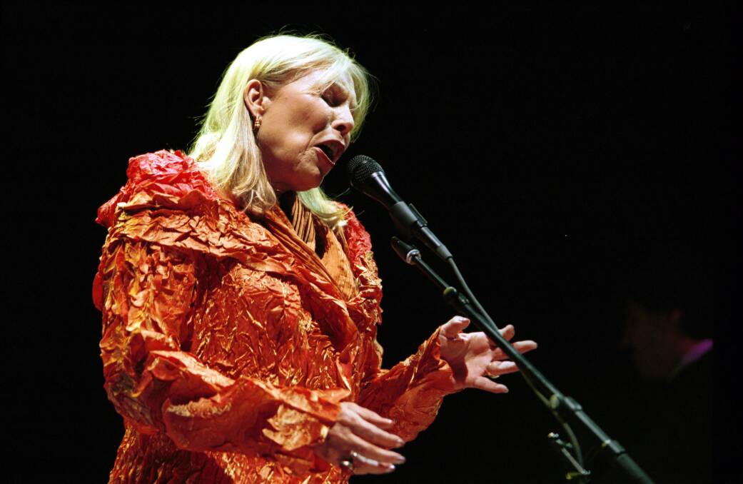 Never too late? Joni Mitchell performing in Concord, California, in 2000, the year she released Both Sides Now. Picture: Getty Images