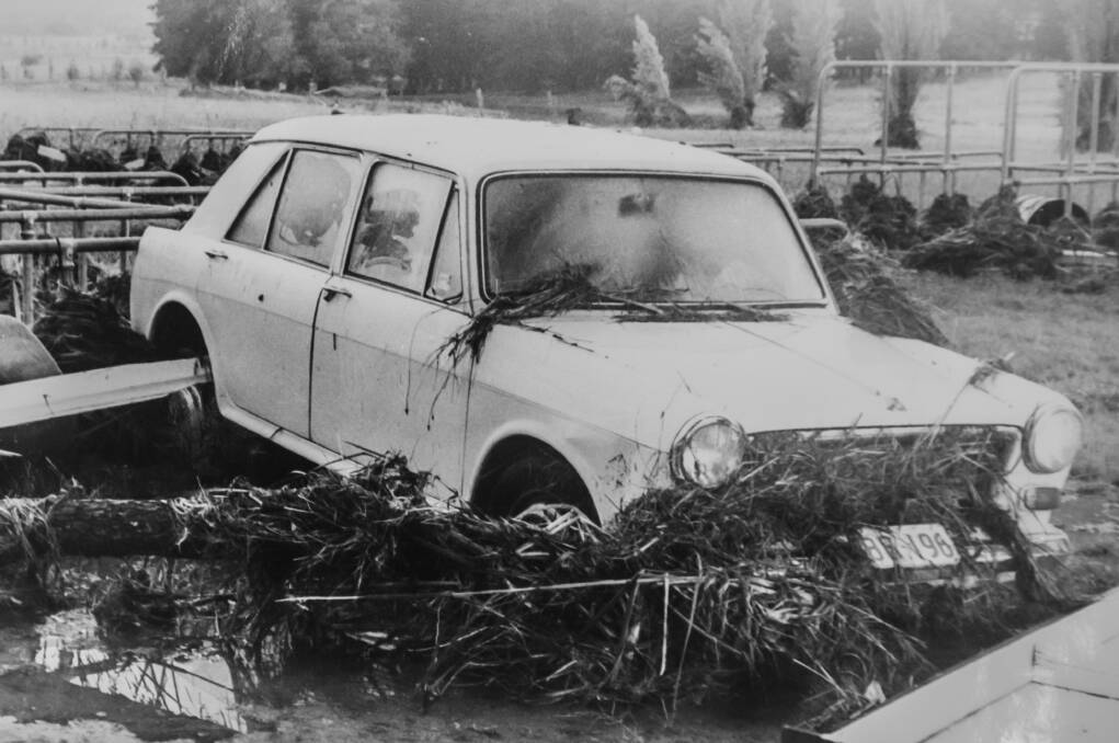A car caught in the floods near the Yarralumla Woolshed on January 27, 1971.