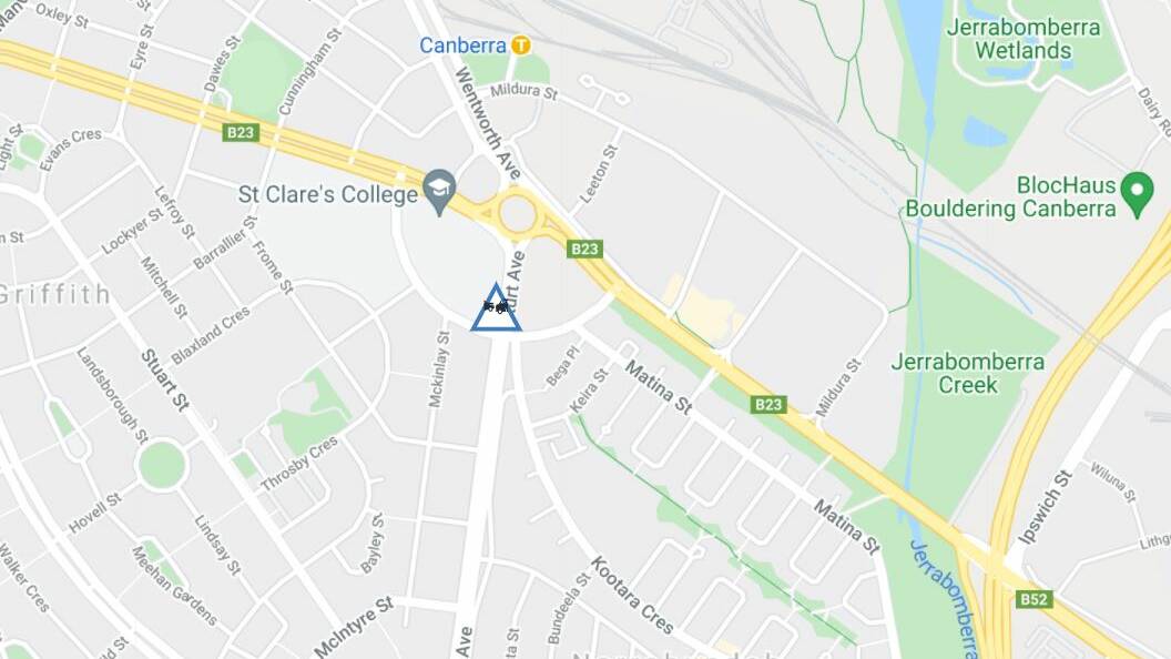 Lanes on Sturt Avenue reopen after crash in Griffith