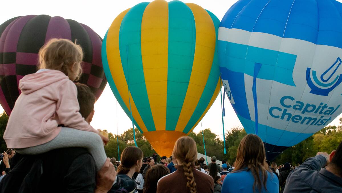 Crowds at the Balloon Spectacular. Picture by Elesa Kurtz