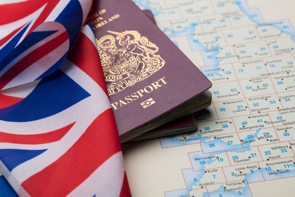 How to move to the UK on a tier 2 or tier 5 visa