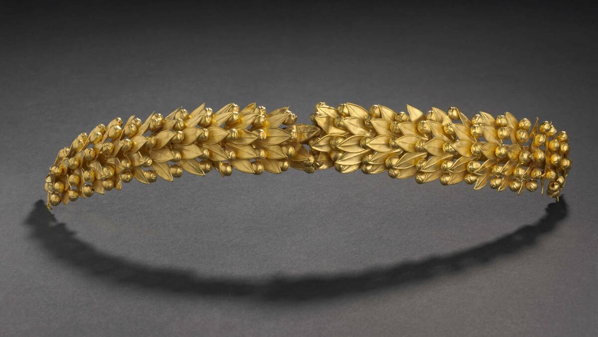 Gold wreath, Etruria, Italy, about 400300 BCE. Picture: Trustees of the
British Museum
