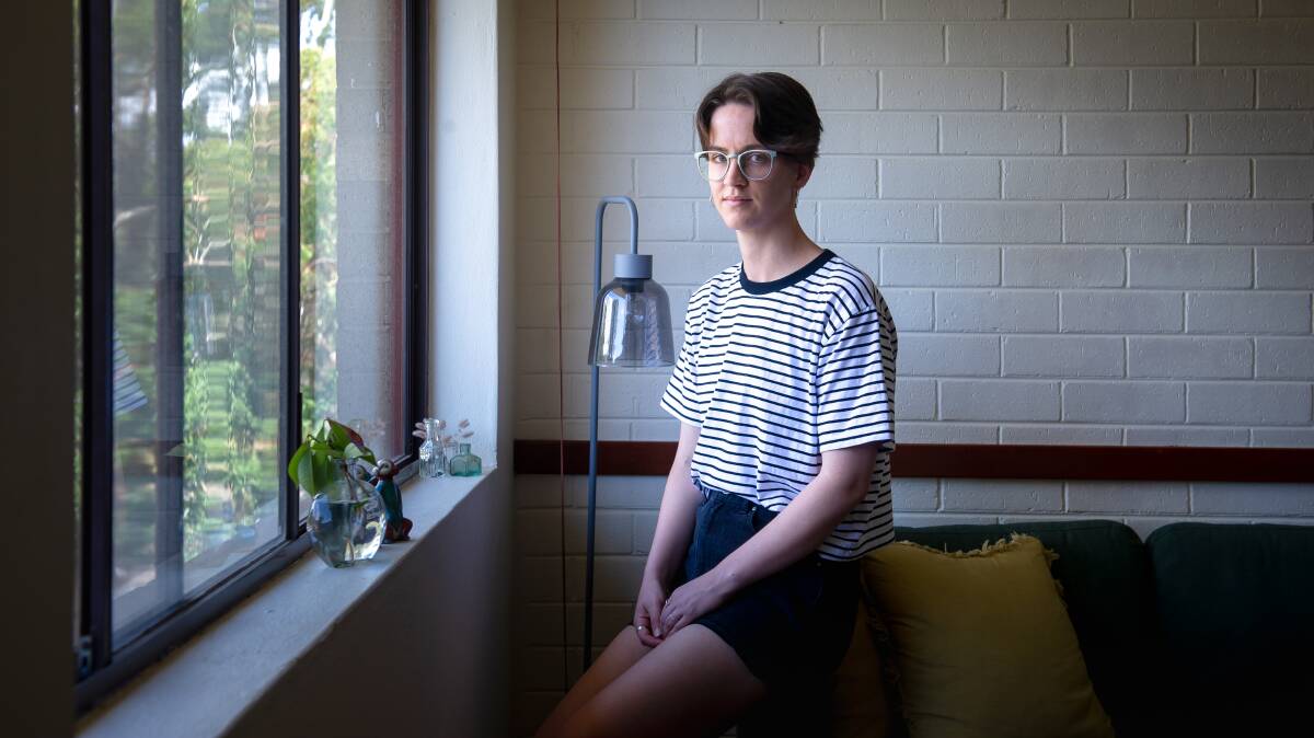 Bec Cotton was supposed to get on a bus to spend Christmas with her family in the northern beaches but decided against it last minute when cases blew up. Picture: Elesa Kurtz