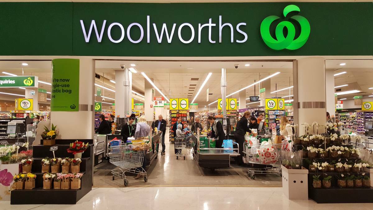 Woolworths encourages customers to wear masks in store. Picture: Shutterstock