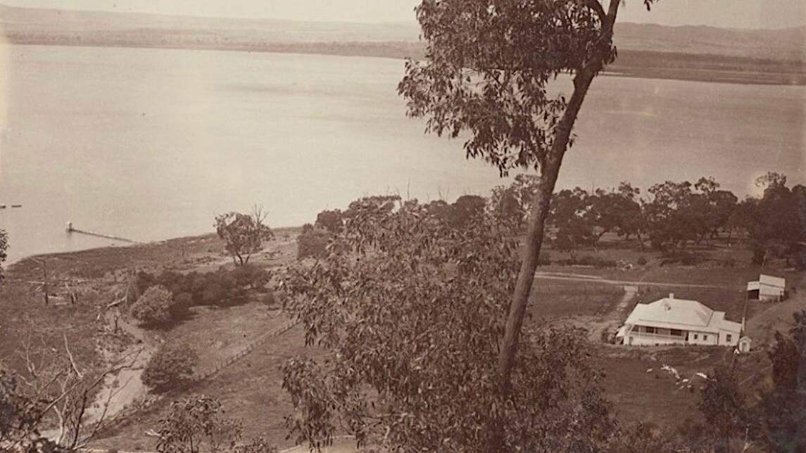 Douglas House in 1899 showing its jetty jutting out into the lake. Picture courtesy of NLA