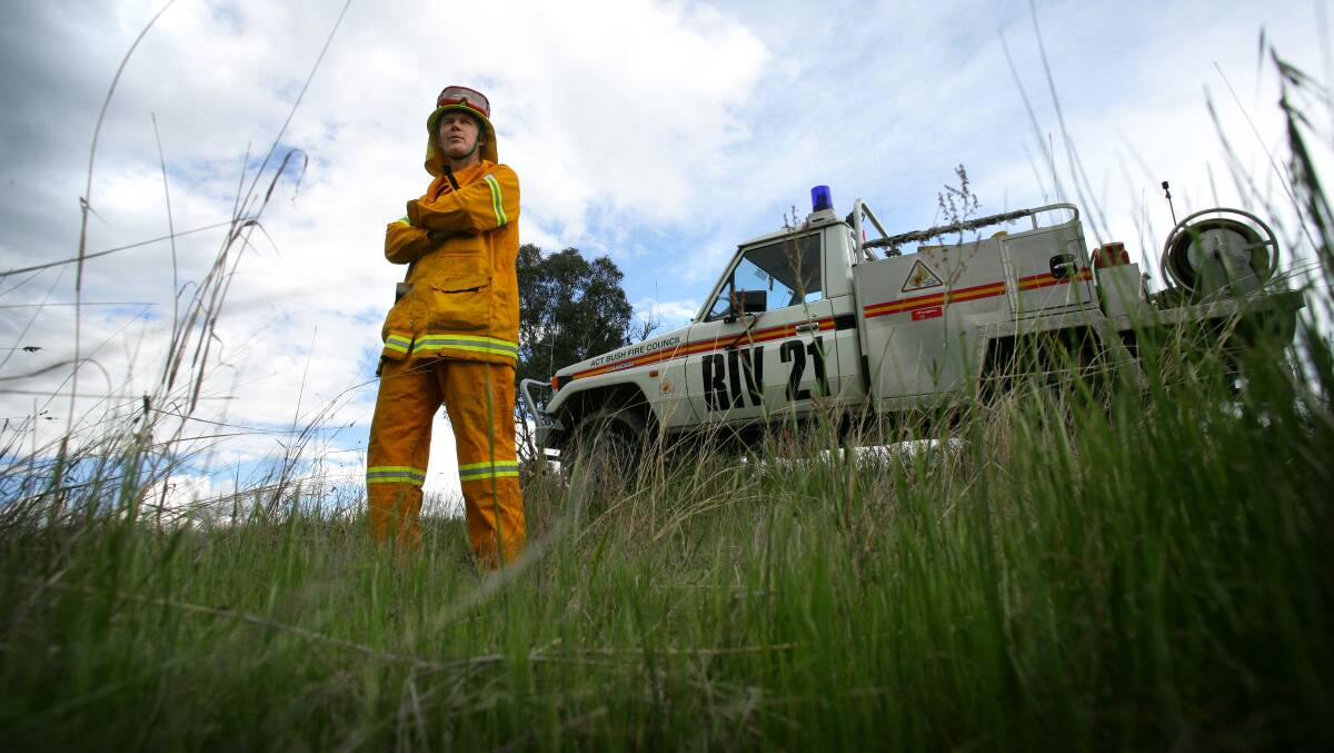ACT Rural Fire Service volunteers will manage the Tharwa controlled burn. Picture by Lannon Harley
